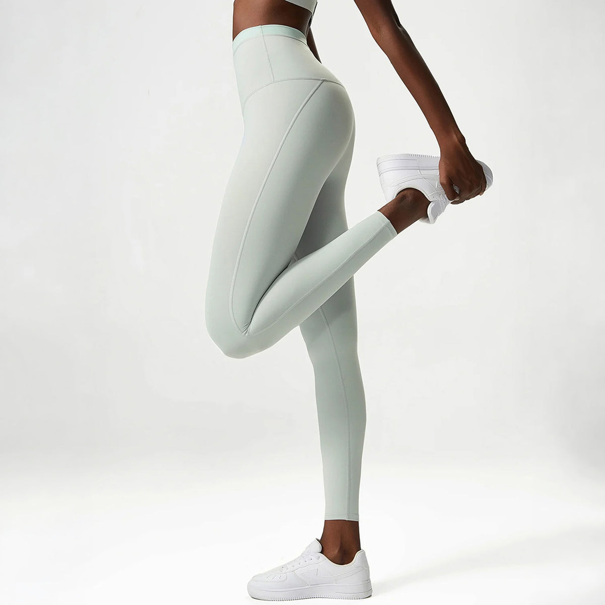 Conjunto Esportivo Feminino GymMax 2 peças – Top de Suporte e Legging de Alta Performance