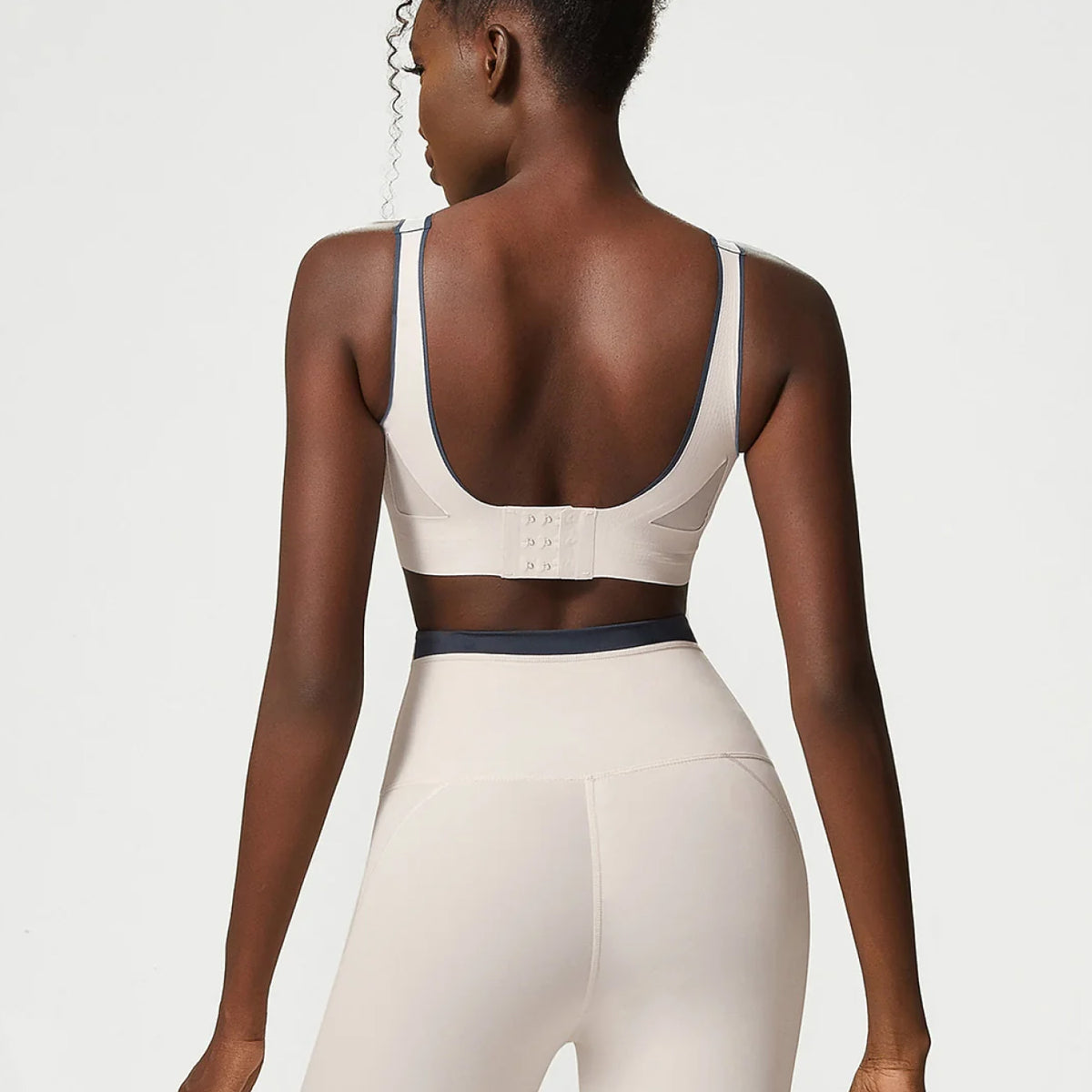 Conjunto Esportivo Feminino GymMax 2 peças – Top de Suporte e Legging de Alta Performance