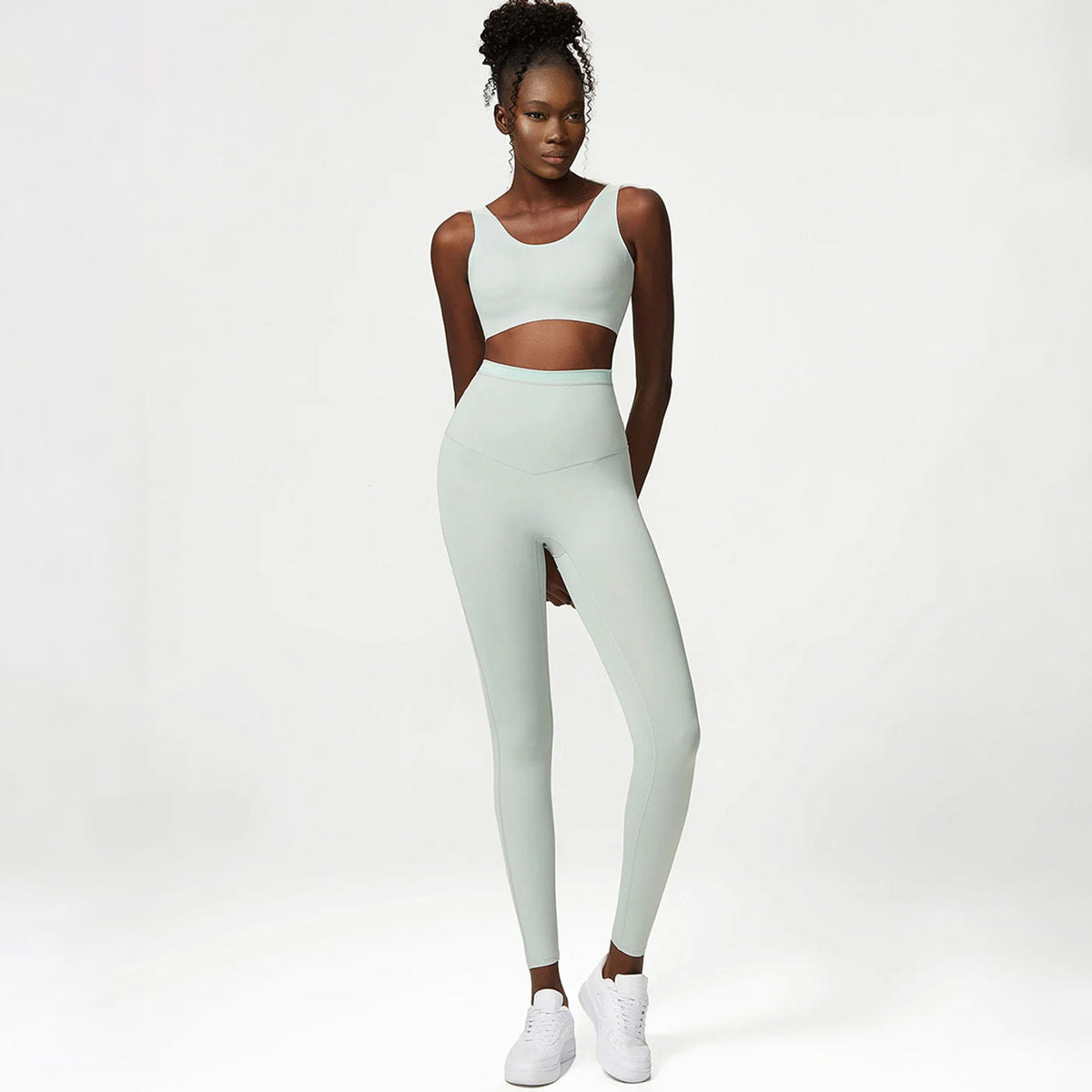 Conjunto Esportivo Feminino GymMax 2 peças – Top de Suporte e Legging de Alta Performance